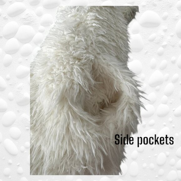 White Faux Fur Soft and Cuddly Vest - L (Fits Like M) - Picture 6 of 9